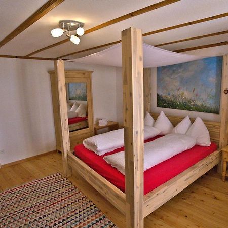 Chasa Sassalba Bed & Breakfast Lu Ngoại thất bức ảnh