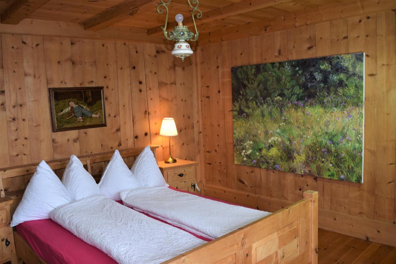 Chasa Sassalba Bed & Breakfast Lu Ngoại thất bức ảnh
