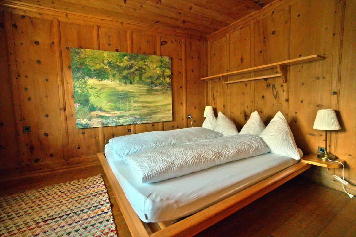 Chasa Sassalba Bed & Breakfast Lu Ngoại thất bức ảnh