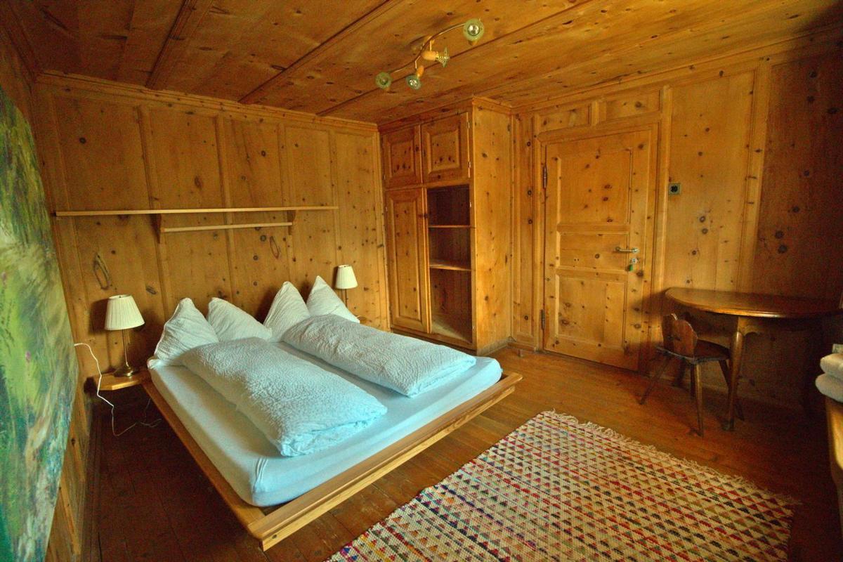 Chasa Sassalba Bed & Breakfast Lu Ngoại thất bức ảnh